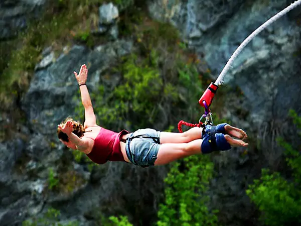 Bungee Jumping in Bir Billing